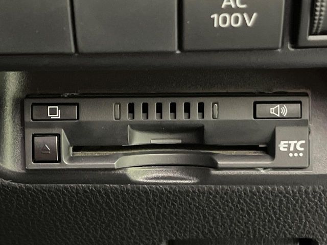 TOYOTA AQUA 2022 Image 31