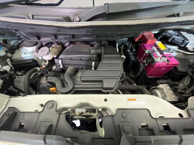 SUZUKI SPACIA CUSTOM Z 2017 Image 31