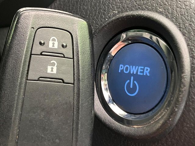 TOYOTA C-HR 2017 Image 31