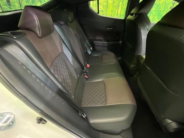 TOYOTA C-HR 2017 Image 31