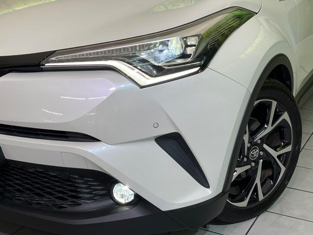 TOYOTA C-HR 2017 Image 31