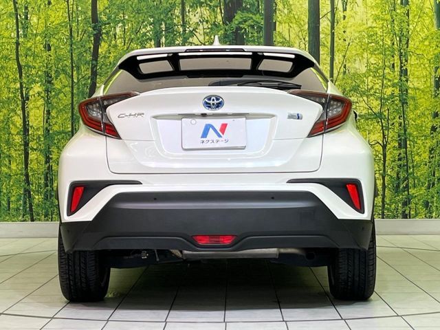 TOYOTA C-HR 2017 Image 31