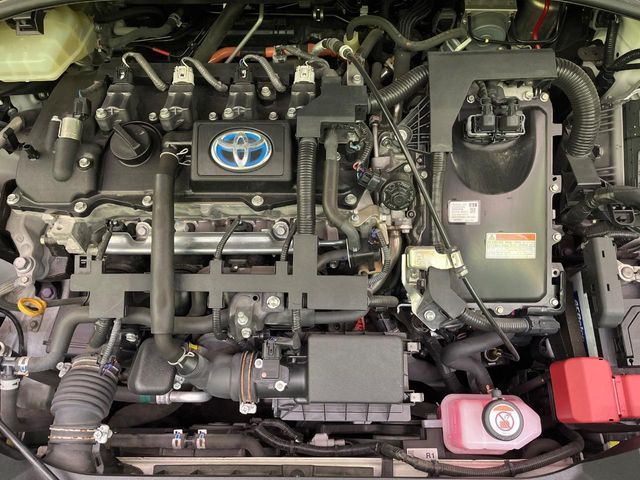 TOYOTA C-HR 2017 Image 31