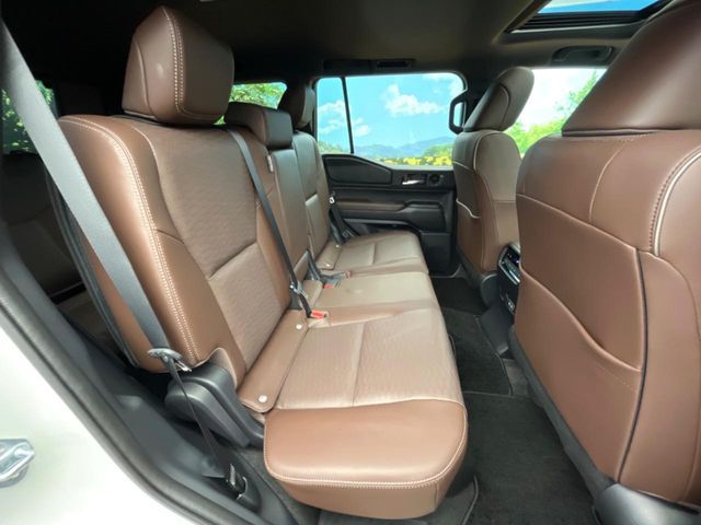 TOYOTA LANDCRUISER 250 2024 Image 31