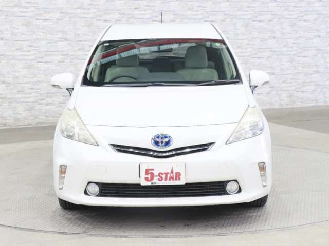 TOYOTA PRIUS ALPHA 2012 Image 31