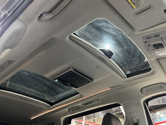 TOYOTA VELLFIRE 2013 Image 31