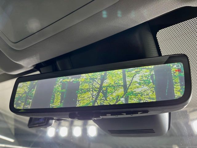 TOYOTA RAV4 HYBRID 4WD 2023 Image 31