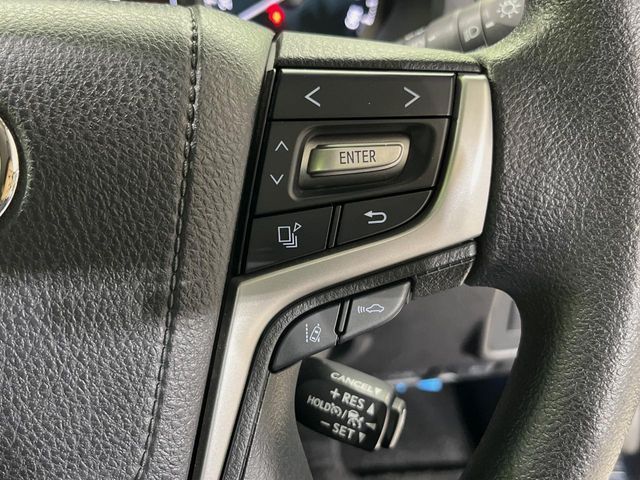 TOYOTA LANDCRUISER PRADO 2023 Image 31