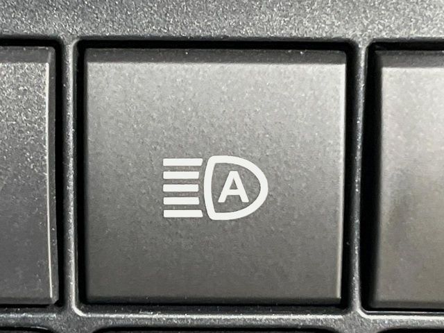 TOYOTA LANDCRUISER PRADO 2023 Image 31