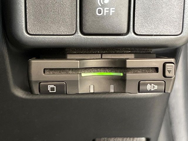 TOYOTA AQUA 2013 Image 31