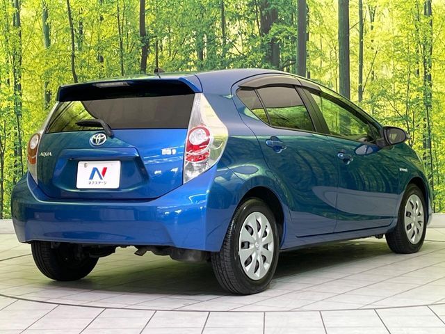 TOYOTA AQUA 2013 Image 31