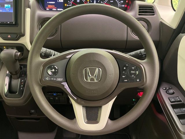 HONDA N BOX 2021 Image 31