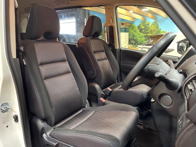 NISSAN SERENA  S-HYBRID 2017 Image 31