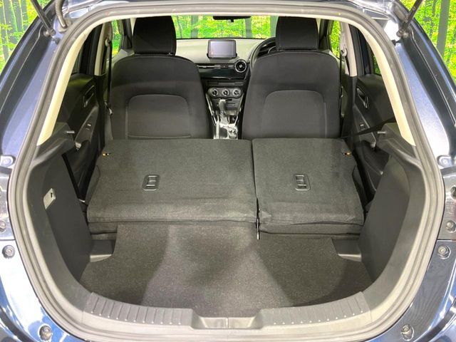 MAZDA DEMIO 2017 Image 31