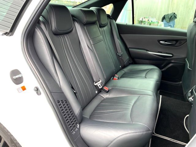 TOYOTA CROWN SEDAN HYBRID 2021 Image 31