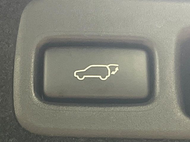 TOYOTA HARRIER 2WD 2018 Image 31