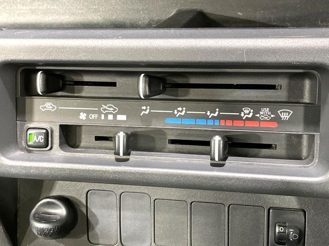 TOYOTA PIXIS TRUCK 2016 Image 31