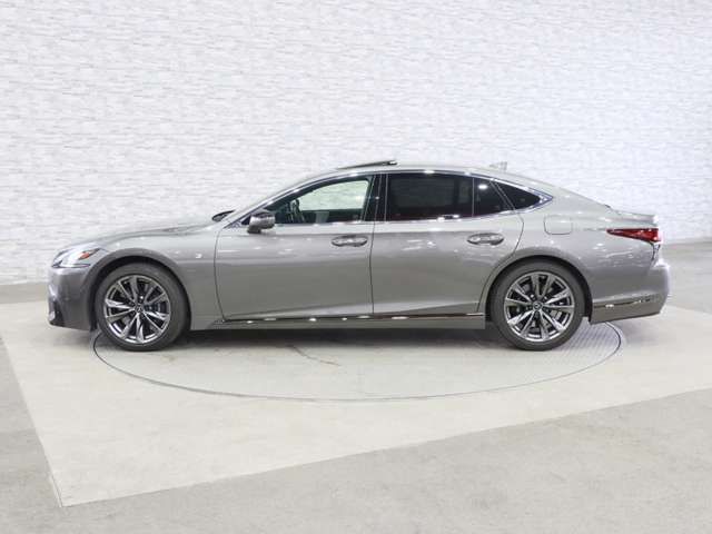 TOYOTA LEXUS LS500 2018 Image 31