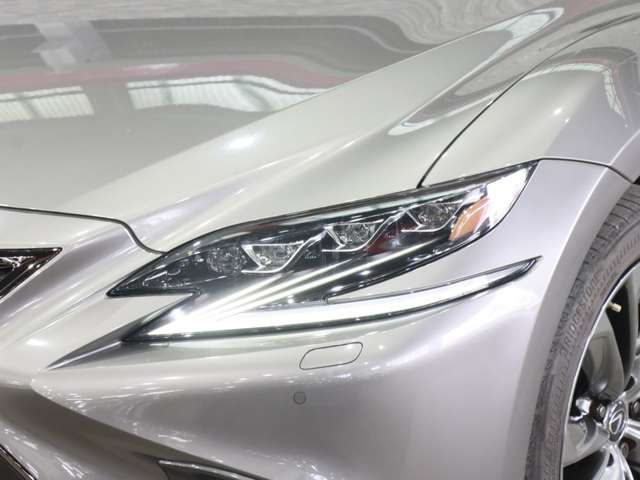 TOYOTA LEXUS LS500 2018 Image 31