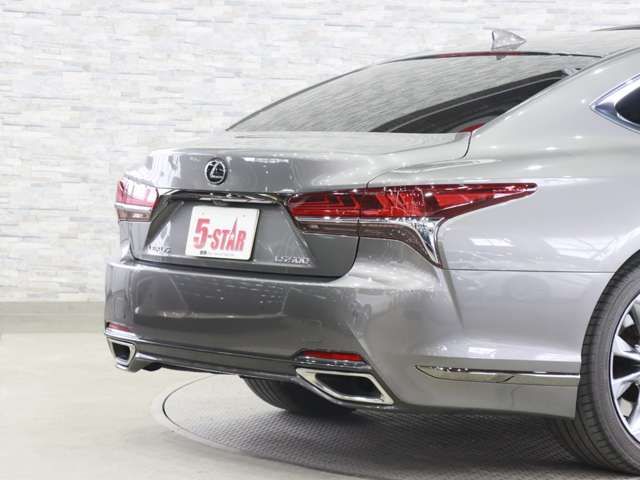TOYOTA LEXUS LS500 2018 Image 31