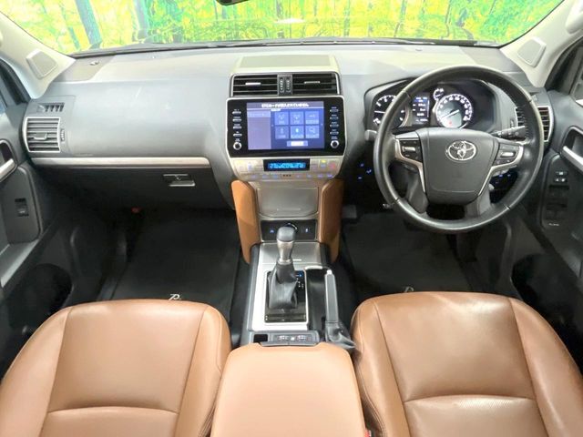 TOYOTA LANDCRUISER PRADO 2022 Image 31