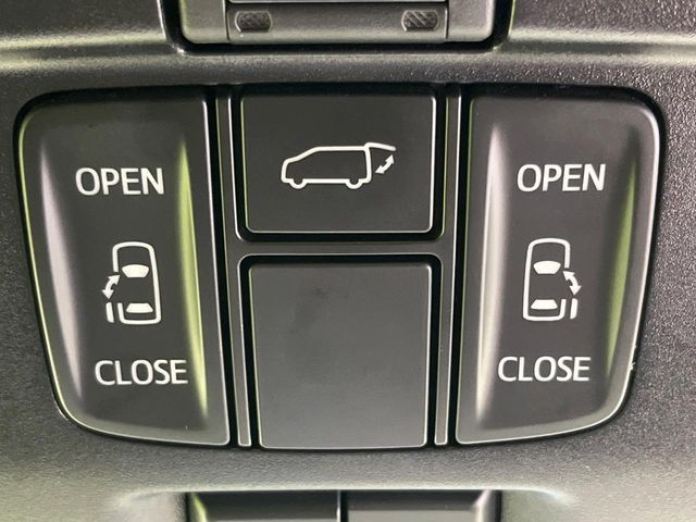 TOYOTA VELLFIRE 2018 Image 31