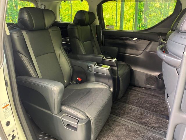 TOYOTA VELLFIRE 2018 Image 31