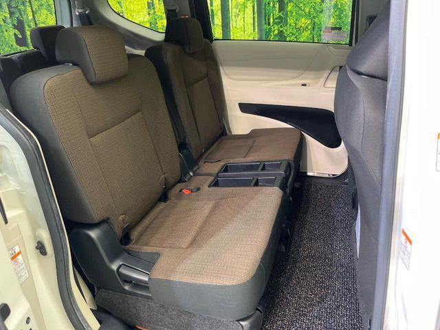 TOYOTA SIENTA HYBRID 2017 Image 31