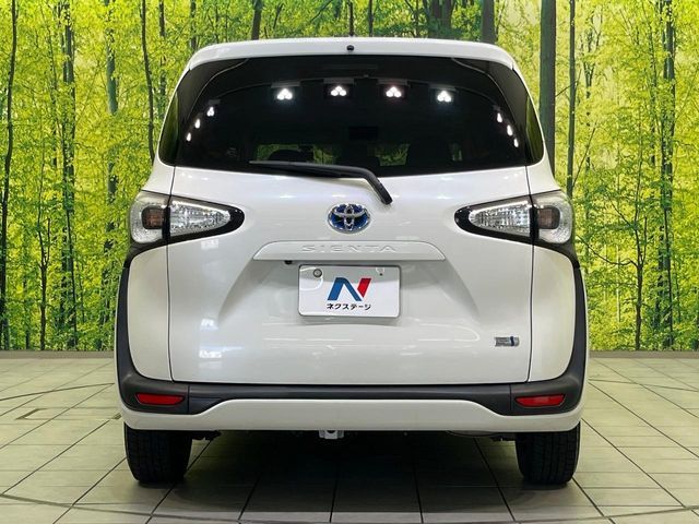 TOYOTA SIENTA HYBRID 2017 Image 31