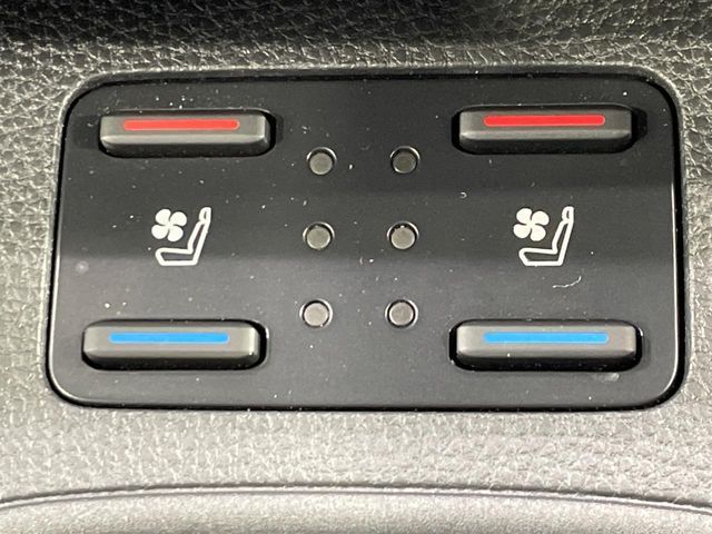 TOYOTA COROLLA CROSS HYBRID 2025 Image 31