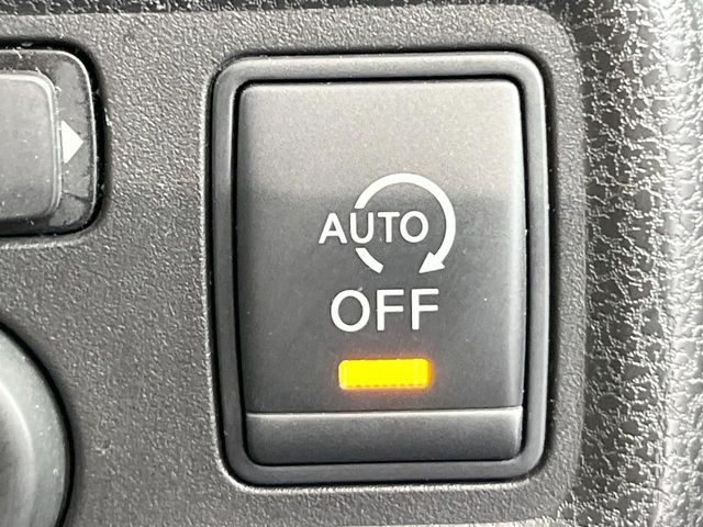 NISSAN NOTE 2012 Image 31