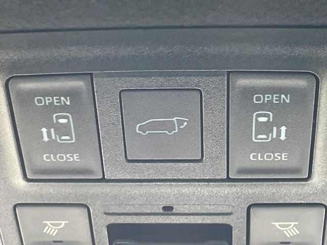 TOYOTA VOXY HYBRID 2025 Image 31