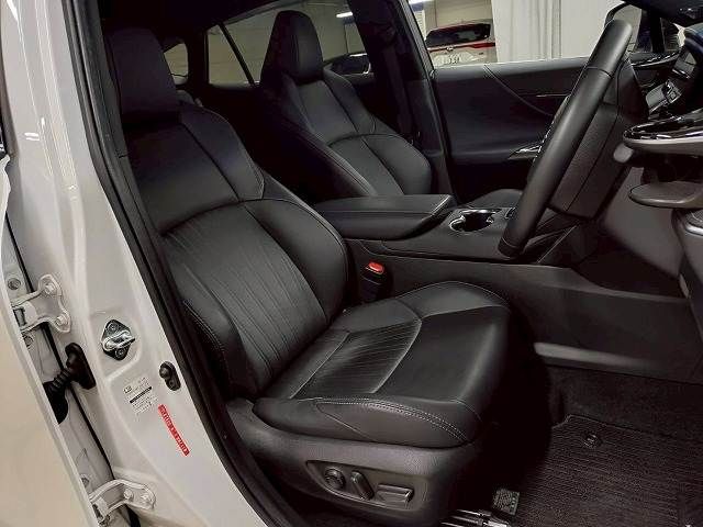 TOYOTA HARRIER HYBRID 2023 Image 31