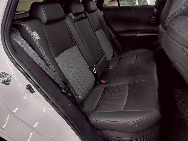 TOYOTA HARRIER HYBRID 2023 Image 31