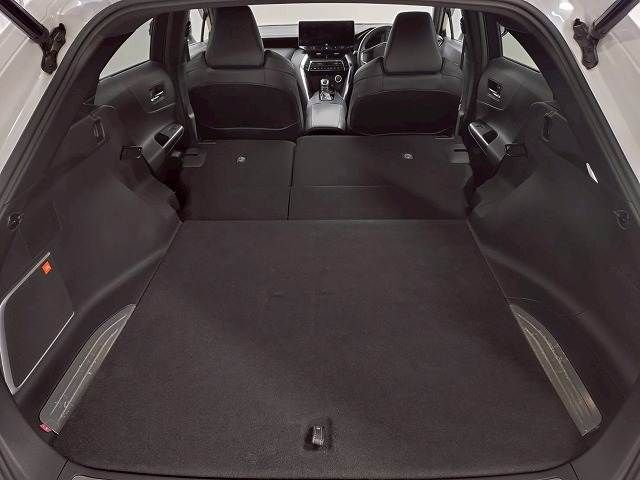 TOYOTA HARRIER HYBRID 2023 Image 31