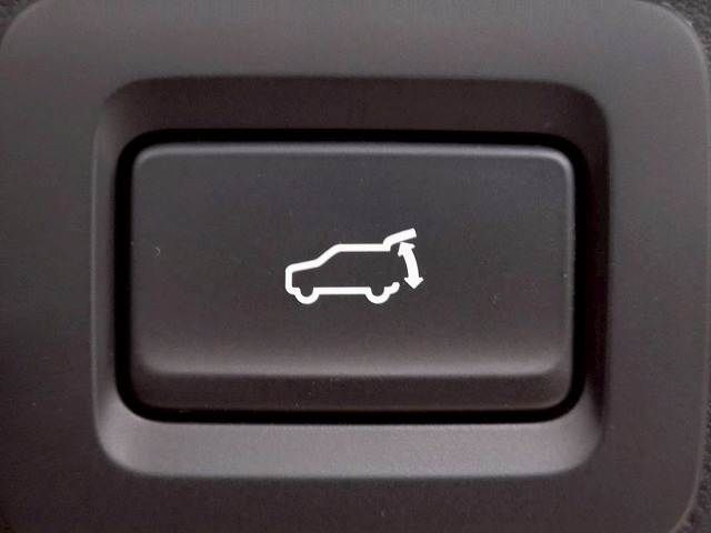 MAZDA CX-8 2023 Image 31