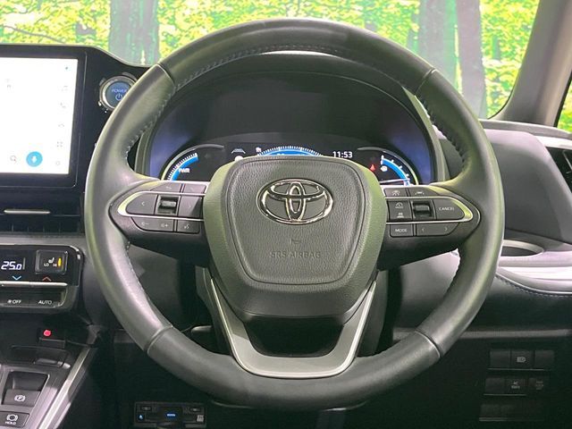 TOYOTA VOXY HYBRID 2023 Image 31