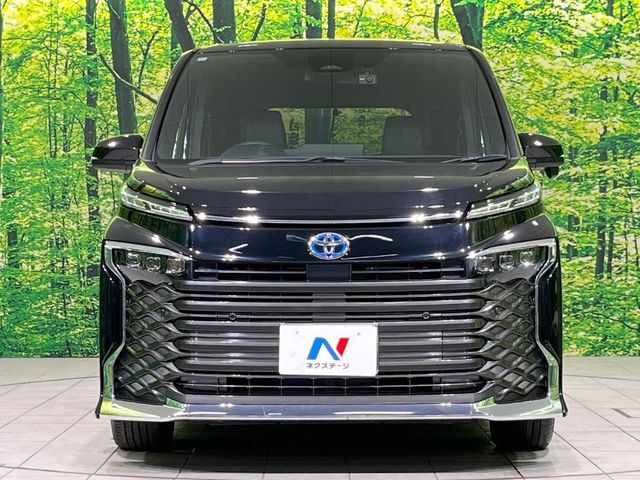 TOYOTA VOXY HYBRID 2023 Image 31