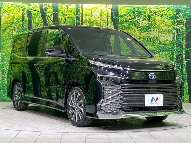 TOYOTA VOXY HYBRID 2023 Image 31