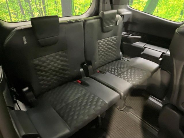 TOYOTA VOXY HYBRID 2023 Image 31