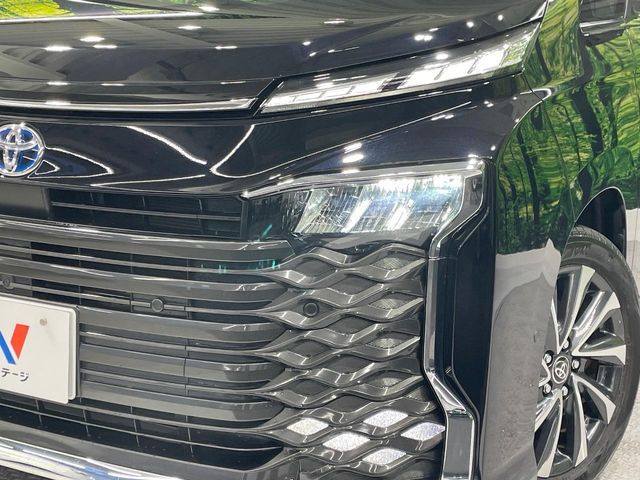 TOYOTA VOXY HYBRID 2023 Image 31