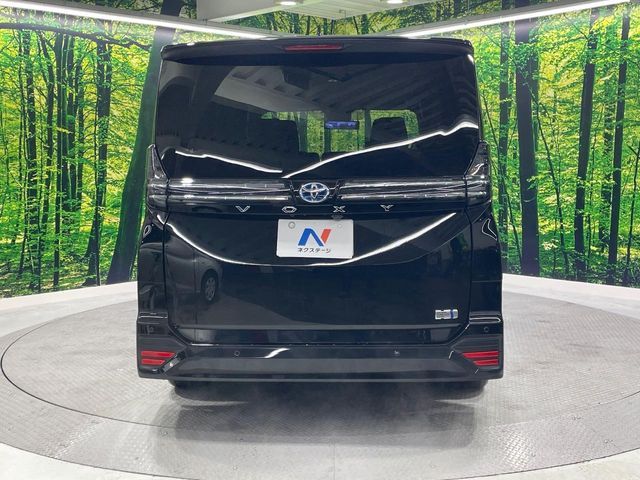 TOYOTA VOXY HYBRID 2023 Image 31