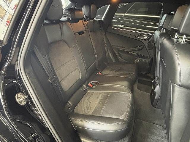 PORSCHE MACAN 2020 Image 31