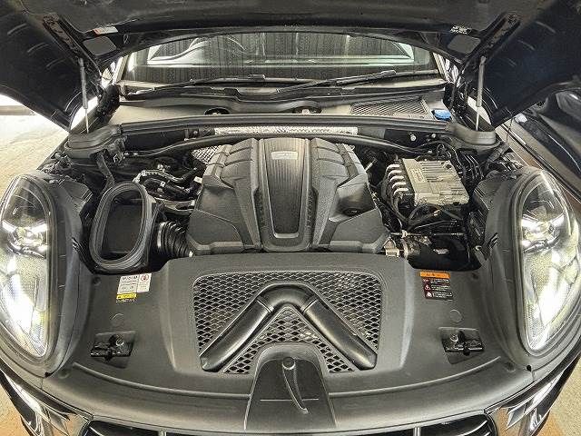 PORSCHE MACAN 2020 Image 31