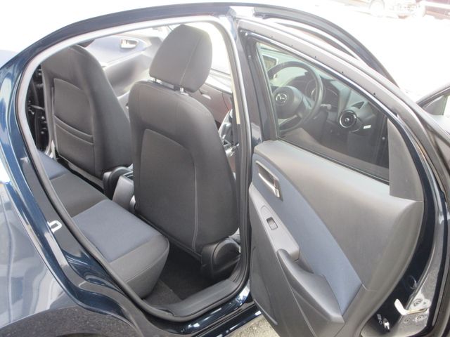 MAZDA DEMIO 2014 Image 31