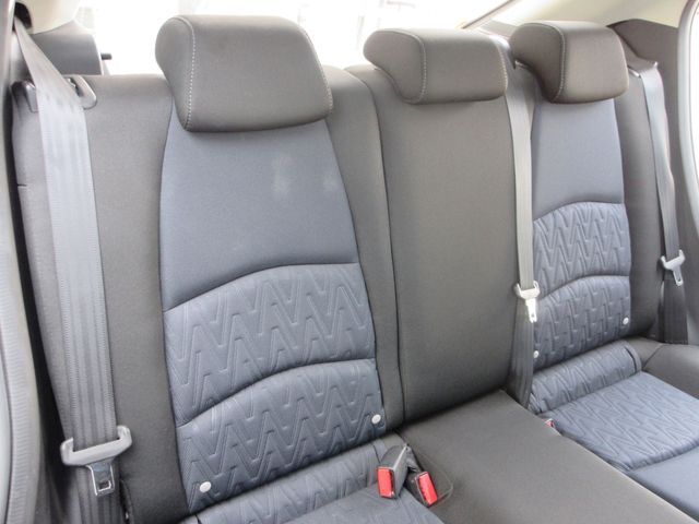 MAZDA DEMIO 2014 Image 31