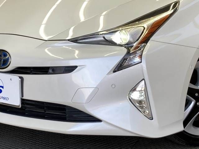 TOYOTA PRIUS 2017 Image 31