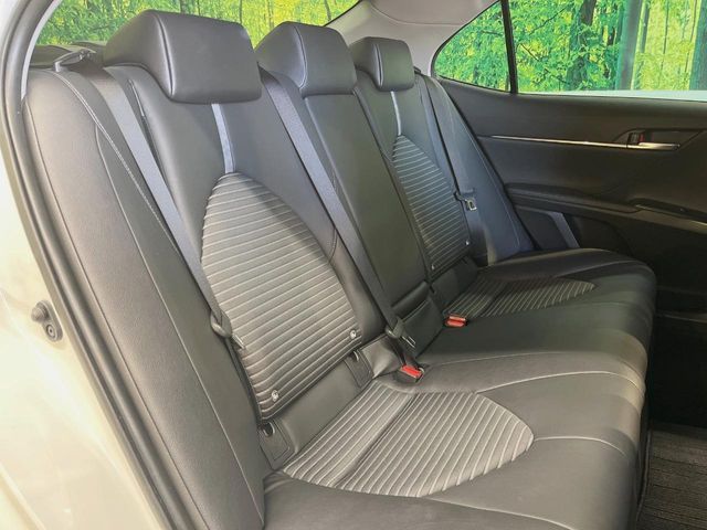 TOYOTA CAMRY HYBRID 2019 Image 31