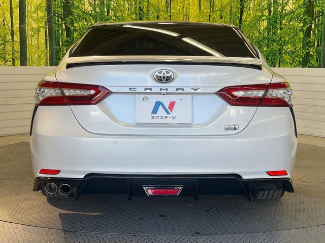 TOYOTA CAMRY HYBRID 2019 Image 31