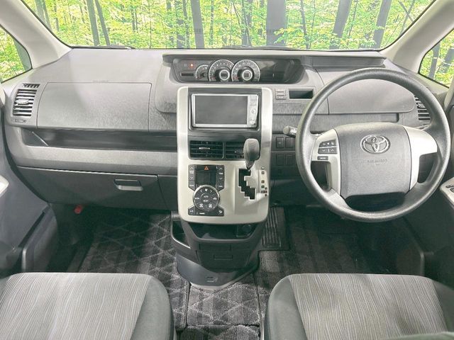 TOYOTA NOAH 4WD 2010 Image 31